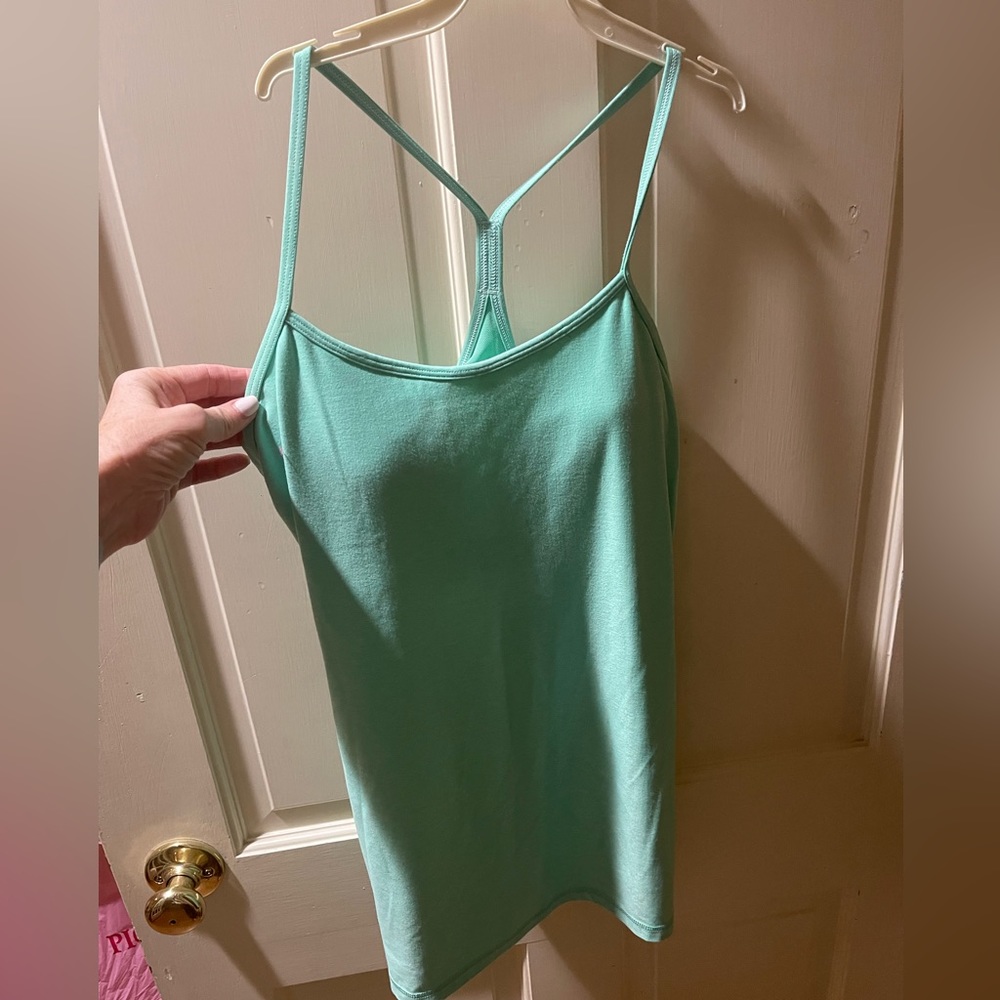 LuLuLemon Ladies Athletic Top